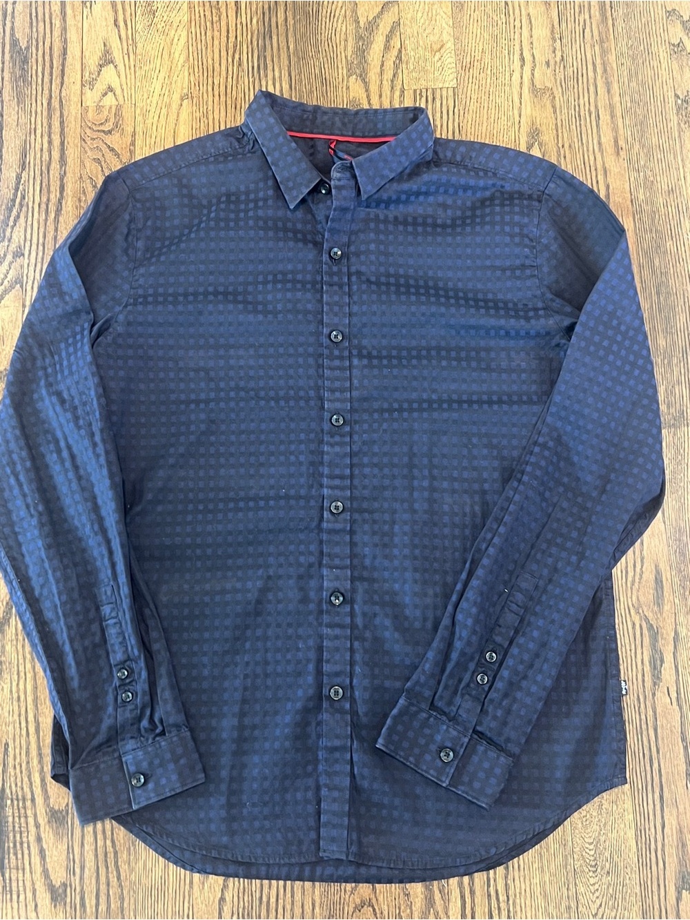 Levi's Redloop Men's Navy Blue Button-Down Shirt with Subtle Geometric Print